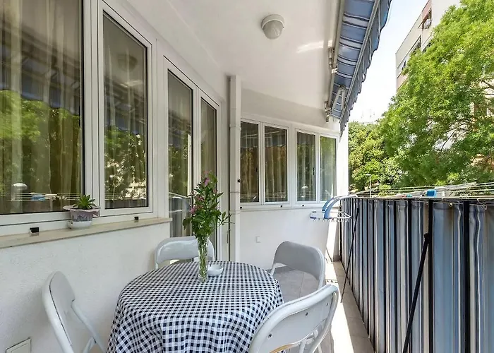 Ursus Apartman Split