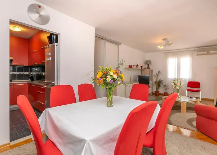 Ursus Apartman Split