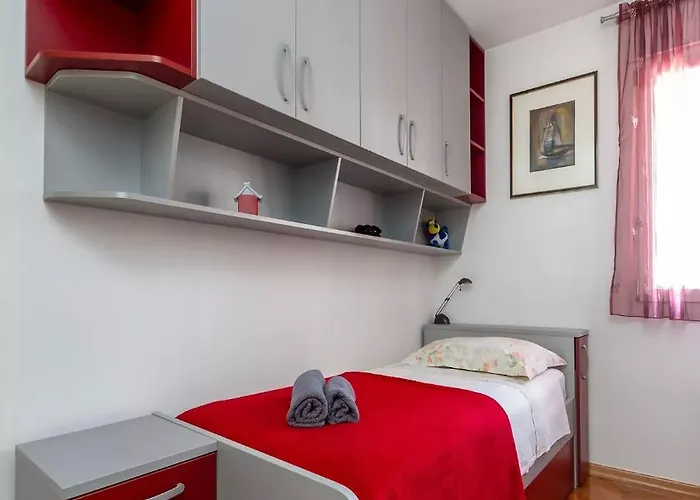 Ursus Apartament Split
